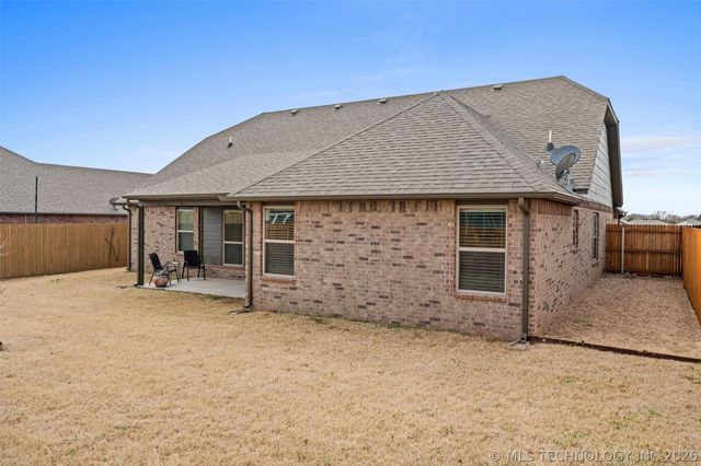 1910 Roman Street, Bartlesville, OK 74006