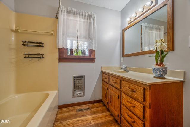 433 Holly Oak Court, Fuquay Varina, NC 27526