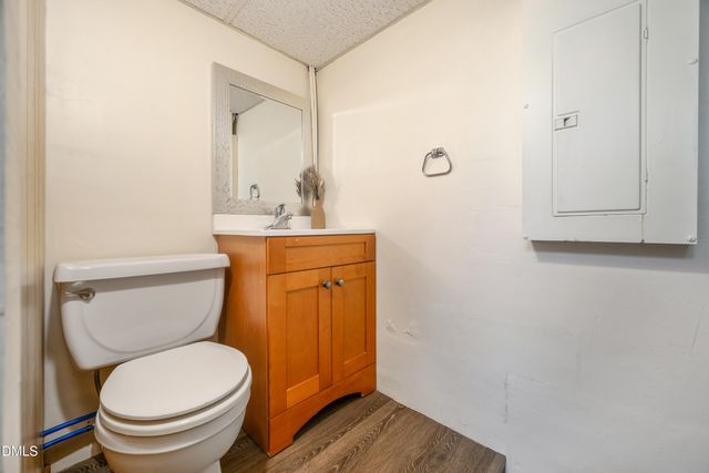 433 Holly Oak Court, Fuquay Varina, NC 27526