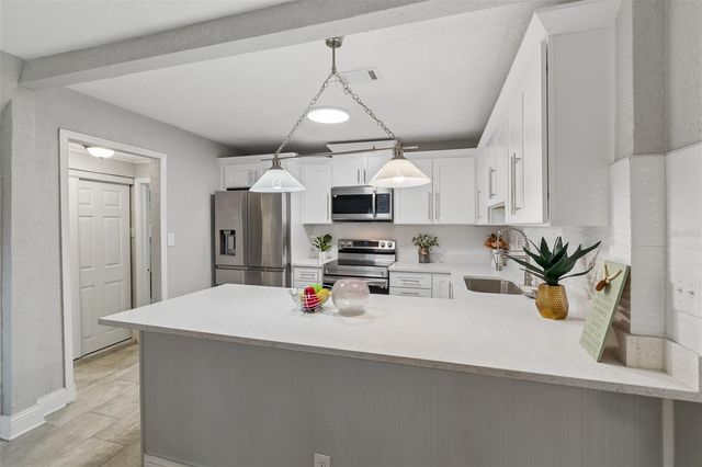 804 VALENCIA ROAD, Plant City, FL 33563