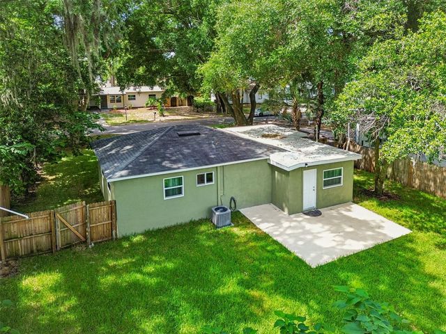 804 VALENCIA ROAD, Plant City, FL 33563