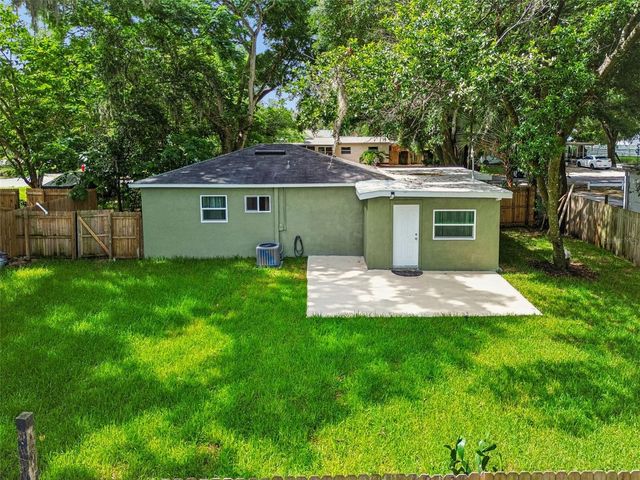 804 VALENCIA ROAD, Plant City, FL 33563