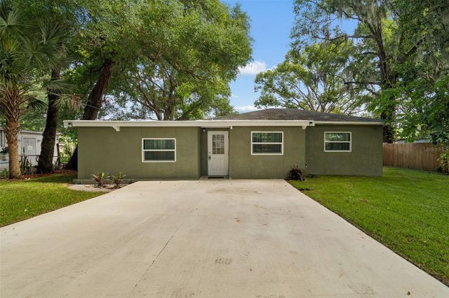 804 VALENCIA ROAD, Plant City, FL 33563