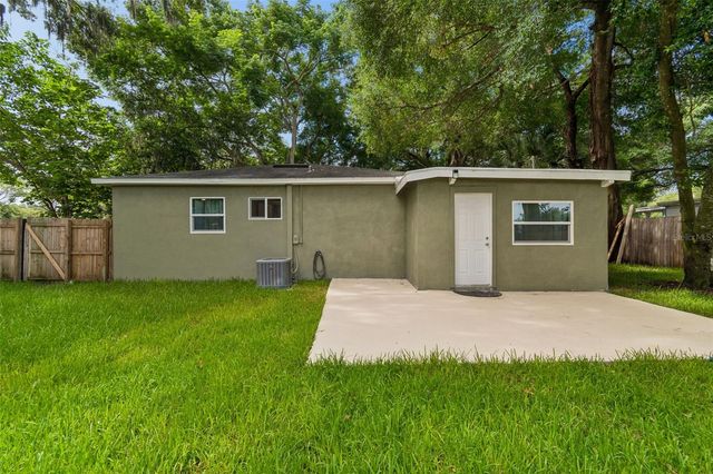 804 VALENCIA ROAD, Plant City, FL 33563