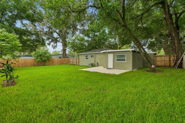 804 VALENCIA ROAD, Plant City, FL 33563
