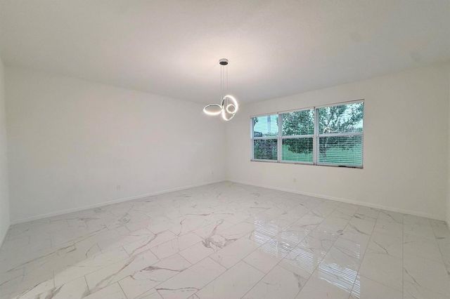 10710 SW Hensley Street, Port St. Lucie, FL 34987