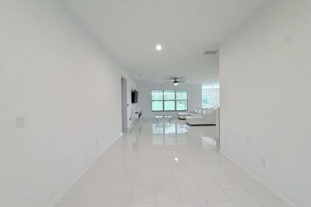 10710 SW Hensley Street, Port St. Lucie, FL 34987