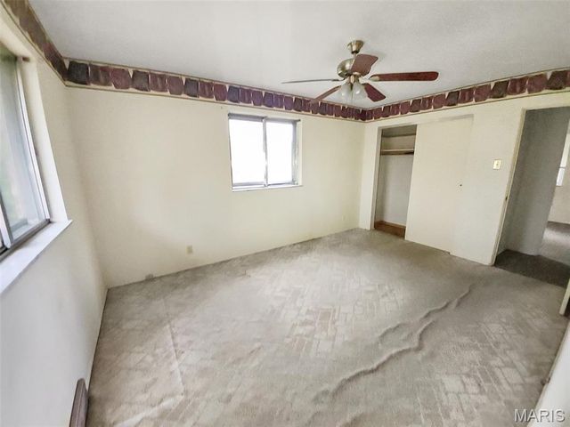 1146 Hawkstone Lane, St Louis, MO 63125