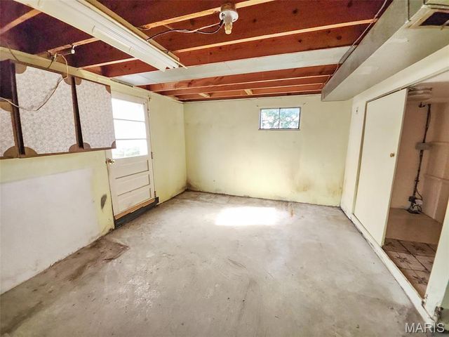 1146 Hawkstone Lane, St Louis, MO 63125