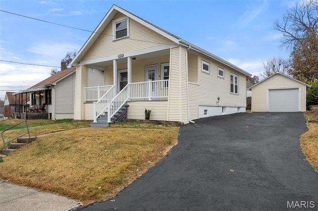 9225 Pavia Avenue, Affton, MO 63123