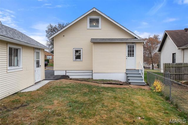 9225 Pavia Avenue, Affton, MO 63123