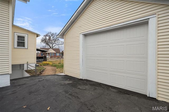 9225 Pavia Avenue, Affton, MO 63123