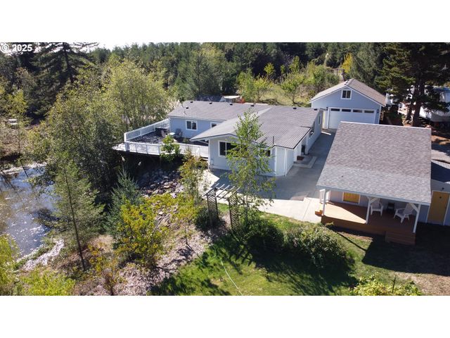 97040 Henderson, Brookings, OR 97415
