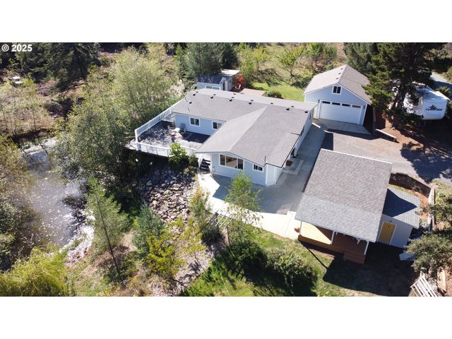 97040 Henderson, Brookings, OR 97415