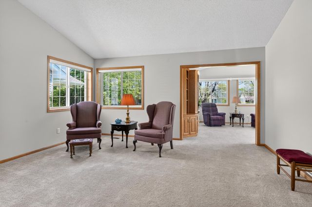 9244 Dunbar Knoll N, Brooklyn Park, MN 55443