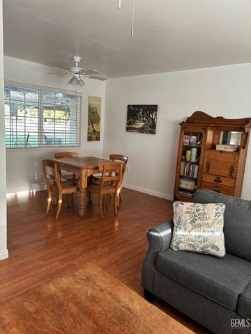 708 Cherry Hills Drive, Bakersfield, CA 93309