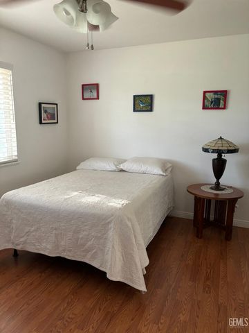 708 Cherry Hills Drive, Bakersfield, CA 93309