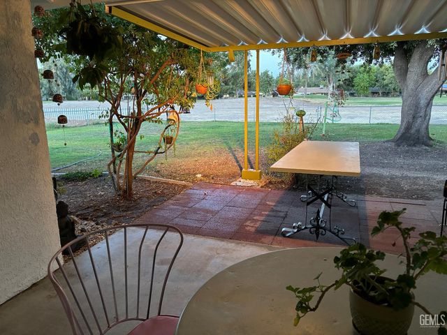 708 Cherry Hills Drive, Bakersfield, CA 93309