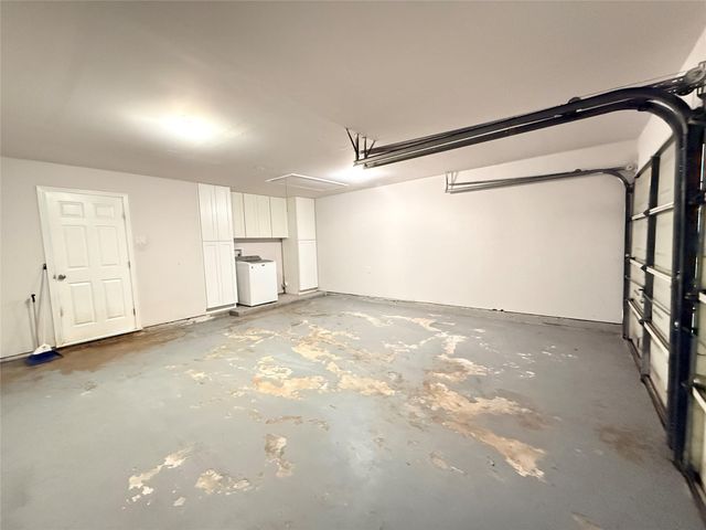 602 Cole Street, Webster, TX 77598