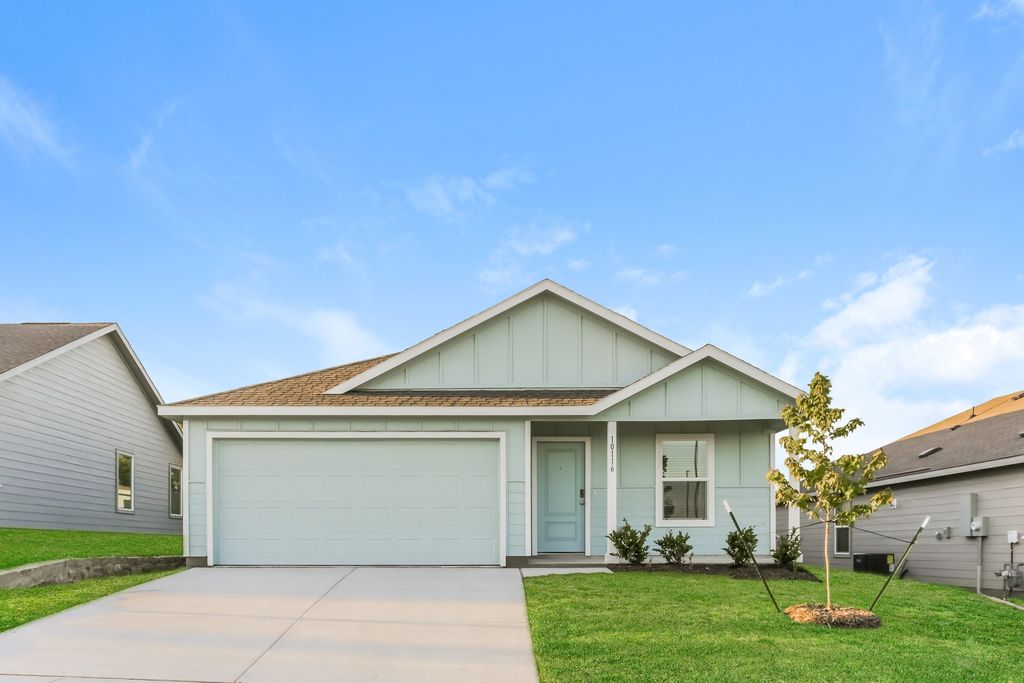 10116 Dalgreen Circle, Fort Worth, TX 76108