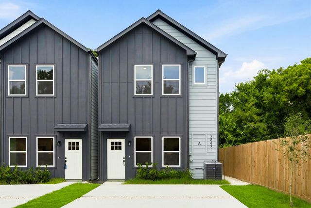 7843 Sunnyhill Street A-B, Houston, TX 77088