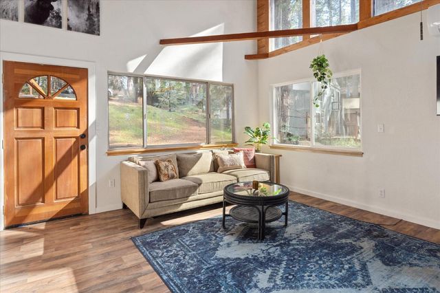 210 David Lee Rd, Arnold, CA 95223