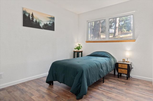 210 David Lee Rd, Arnold, CA 95223