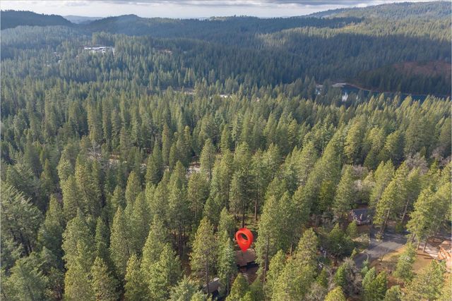 210 David Lee Rd, Arnold, CA 95223