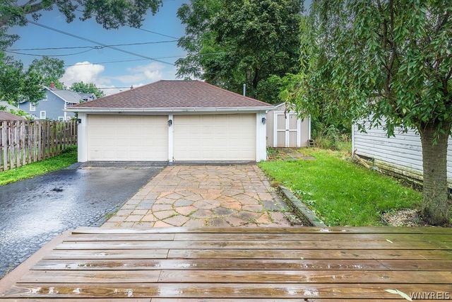 22 Bewley Parkway, Lockport City, NY 14094