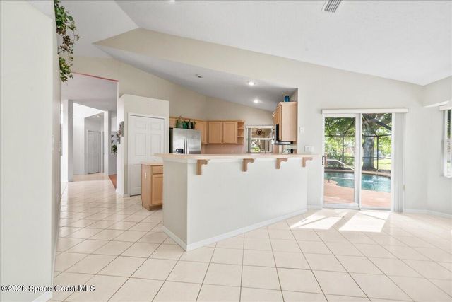 986 Nixon Circle NE, Palm Bay, FL 32907