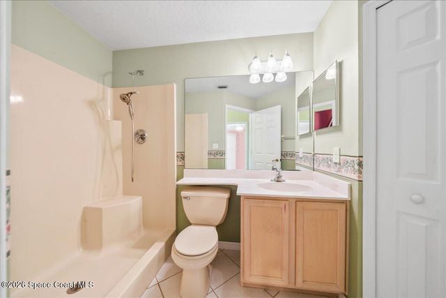986 Nixon Circle NE, Palm Bay, FL 32907