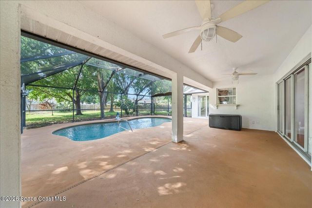 986 Nixon Circle NE, Palm Bay, FL 32907