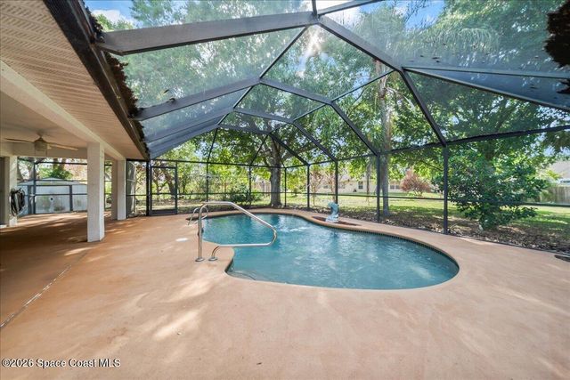 986 Nixon Circle NE, Palm Bay, FL 32907