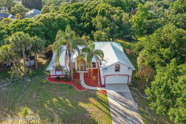 986 Nixon Circle NE, Palm Bay, FL 32907