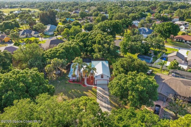 986 Nixon Circle NE, Palm Bay, FL 32907