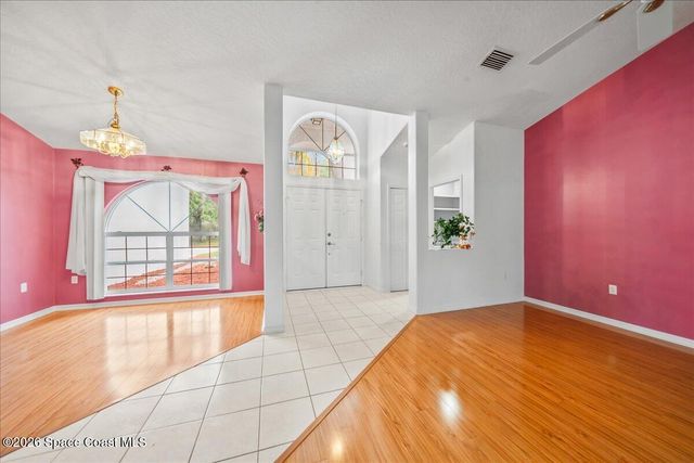 986 Nixon Circle NE, Palm Bay, FL 32907