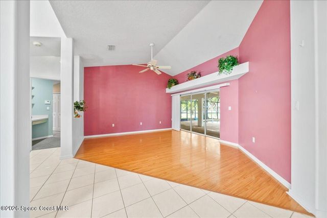 986 Nixon Circle NE, Palm Bay, FL 32907