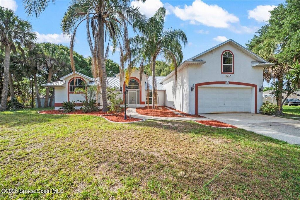 986 Nixon Circle NE, Palm Bay, FL 32907