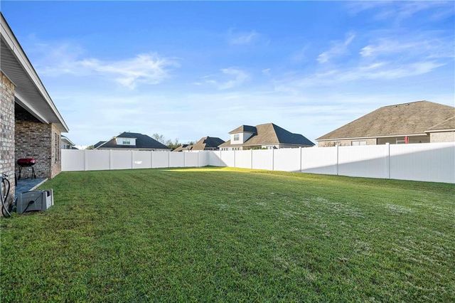 24966 Spectacular Bid Loop, Daphne, AL 36526