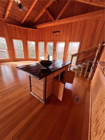 589 Pr 2721, London, AR 72847