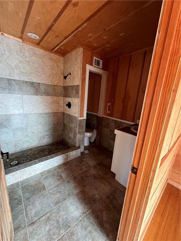 589 Pr 2721, London, AR 72847