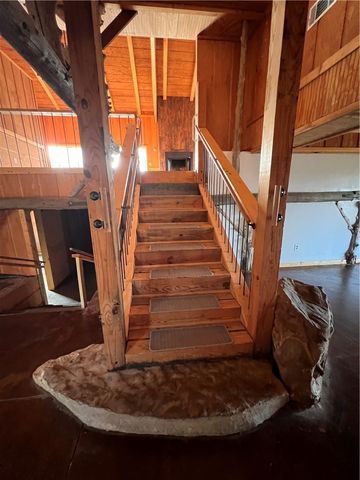 589 Pr 2721, London, AR 72847