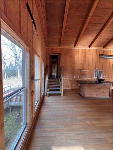 589 Pr 2721, London, AR 72847