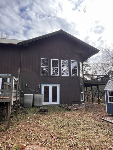 589 Pr 2721, London, AR 72847