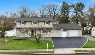 26 Stevenson Place, Deer Park, NY 11729
