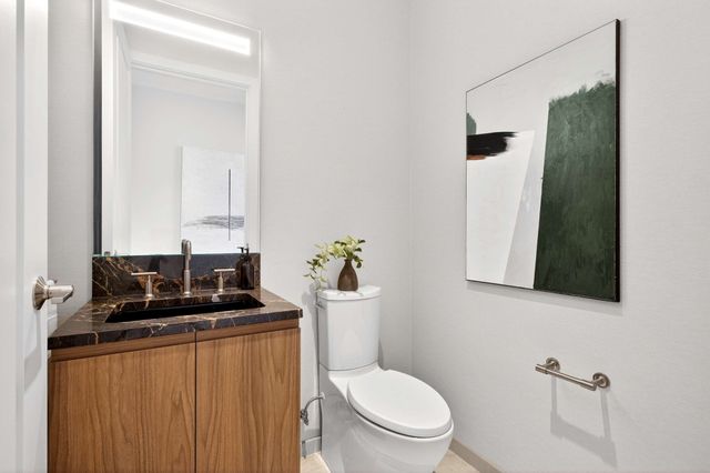 160 2nd Ave S Apt 3502, Nashville, TN 37201