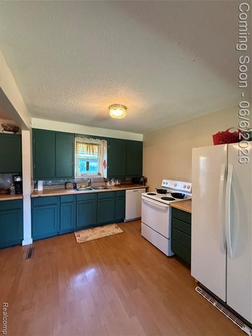 4413 Winters Drive, Flint, MI 48506