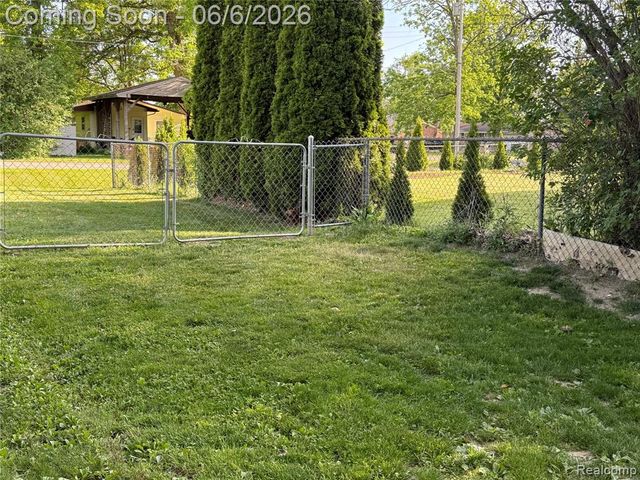 4413 Winters Drive, Flint, MI 48506