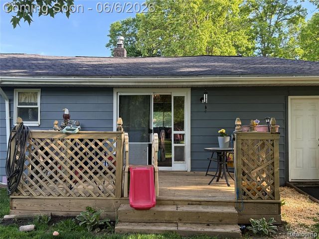 4413 Winters Drive, Flint, MI 48506