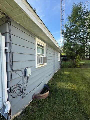 4413 Winters Drive, Flint, MI 48506